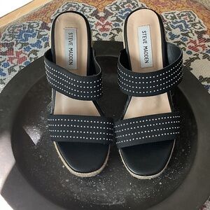 Steve Madden Black Studded wedge